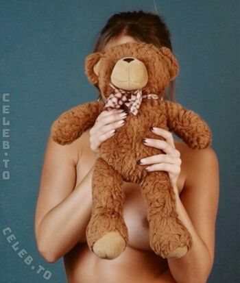 Full leaked Tate mcrae  page private onlyfans photo