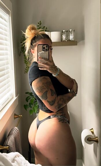 tattedbblonde
