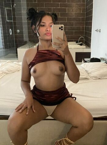 Full leaked Taty valle page private onlyfans photo