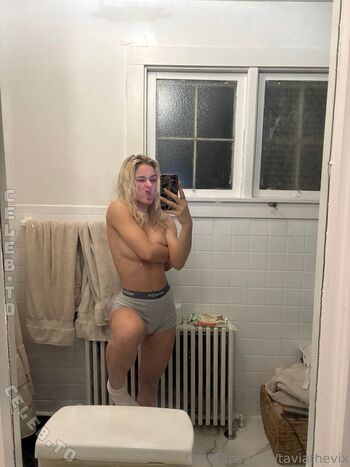 Full leaked Taviathevix private onlyfans photo