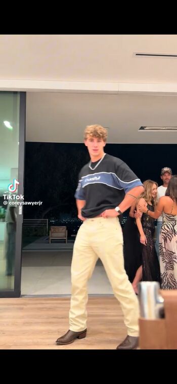 Full leaked Taylor hudson page private onlyfans photo