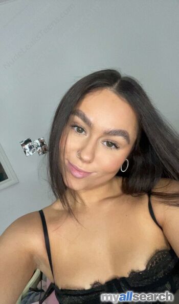 Full leaked Taylor lumsden page private onlyfans photo