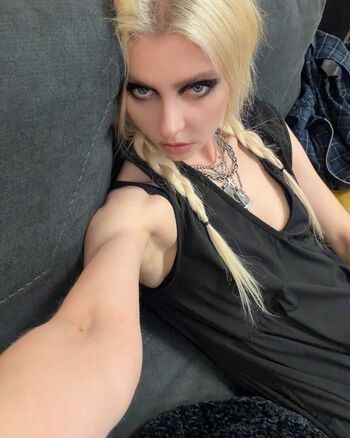 Full leaked Taylor momsen private onlyfans photo
