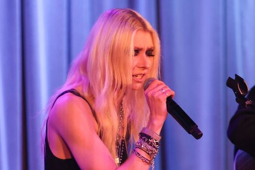 Taylor Momsen
