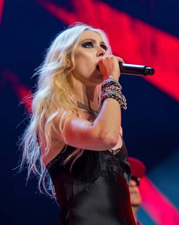 Full leaked Taylor momsen page private onlyfans photo