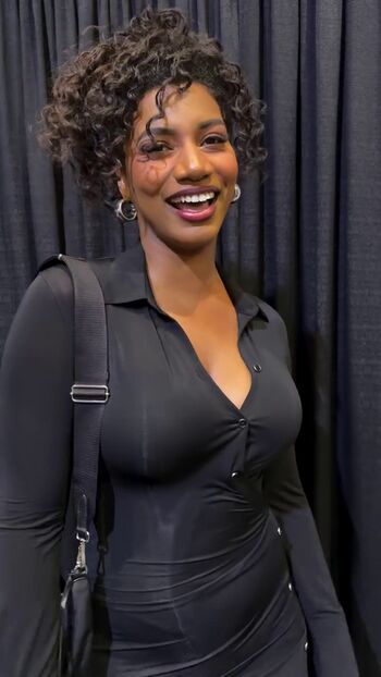 Full leaked Taylor rooks private onlyfans photo