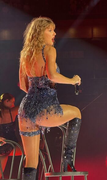 Full leaked Taylor swift  page private onlyfans photo