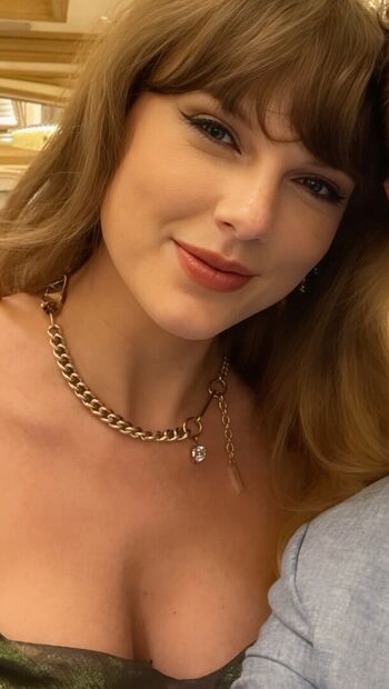 Full leaked Taylor swift  page private onlyfans photo