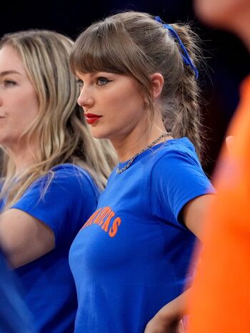 Full leaked Taylor swift  page private onlyfans photo