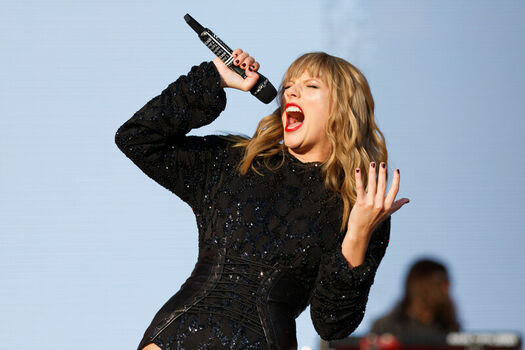 Full leaked Taylor swift  page private onlyfans photo