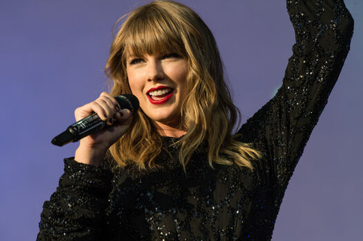 Full leaked Taylor swift  page private onlyfans photo