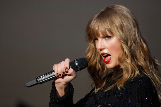 Full leaked Taylor swift  page private onlyfans photo