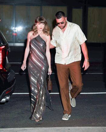 Full leaked Taylor swift page private onlyfans photo