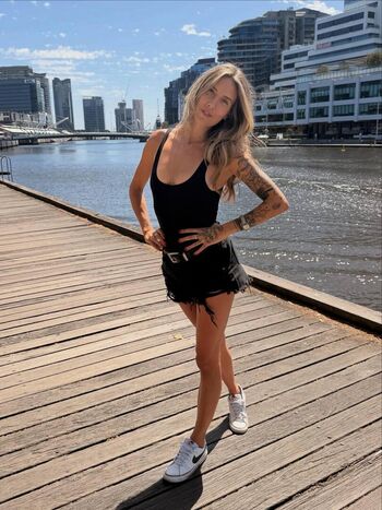 Full leaked Taylorbee private onlyfans photo