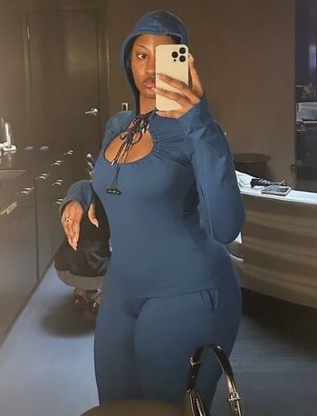 Full leaked Kiyaskyy/ private onlyfans photo