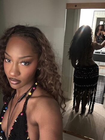 Full leaked Hloe skin/ private onlyfans photo