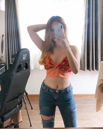 Full leaked Thai girls page private onlyfans photo