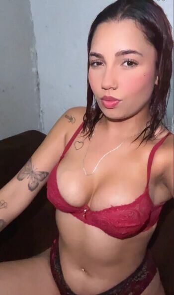 Full leaked Thaisvitoria private onlyfans photo