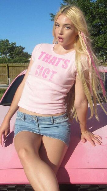 Full leaked Thatdollmo private onlyfans photo