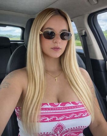 Full leaked Thay schneicher private onlyfans photo