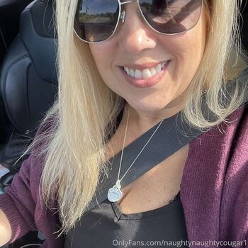 Full leaked The naughty cougar private onlyfans photo