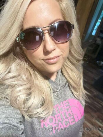 Full leaked The naughty cougar private onlyfans photo