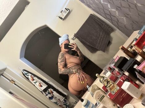 Full leaked Theixxs private onlyfans photo