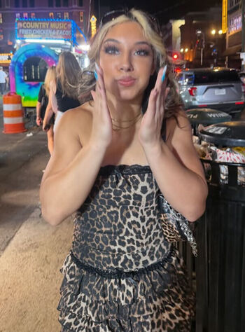 Full leaked Thea hail private onlyfans photo