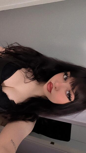 Full leaked Theakaleina private onlyfans photo