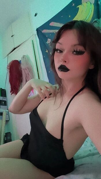 Full leaked Theakaleina page private onlyfans photo