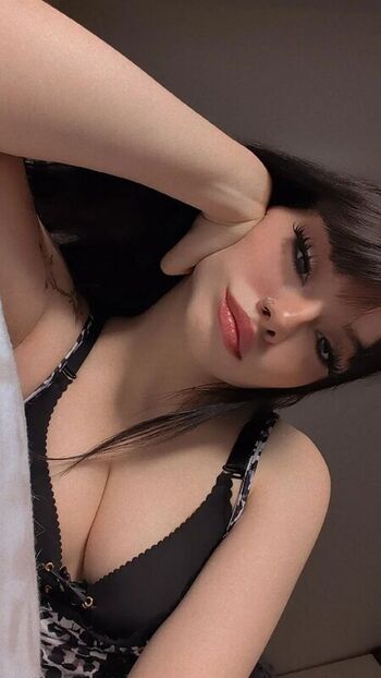 Full leaked Theakaleina private onlyfans photo