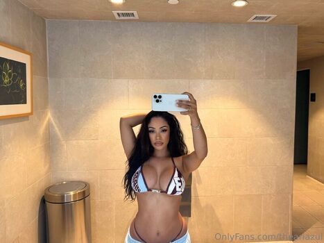 Full leaked Theariazul private onlyfans photo