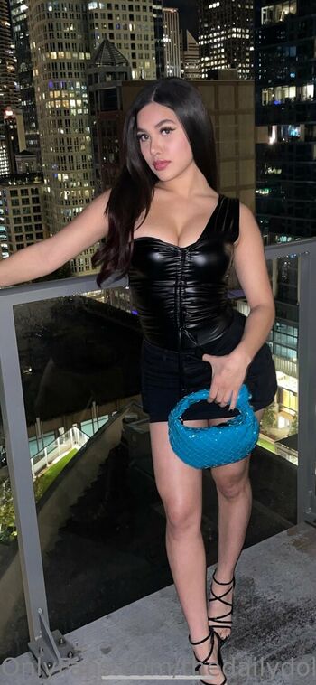Full leaked Thedailydolly private onlyfans photo