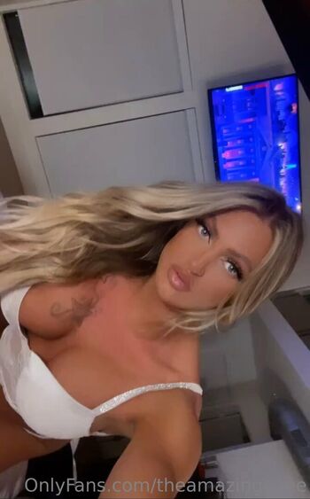 Full leaked Theeveemarie private onlyfans photo