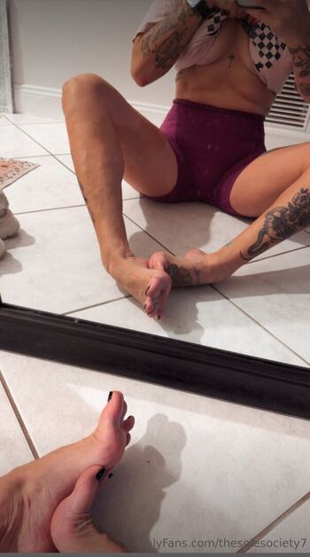 Full leaked Themotivatedgunnyvans private onlyfans photo