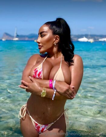 Full leaked Theonlykiaramiaxxx private onlyfans photo