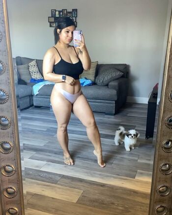 Full leaked Theonlyrachelgray private onlyfans photo