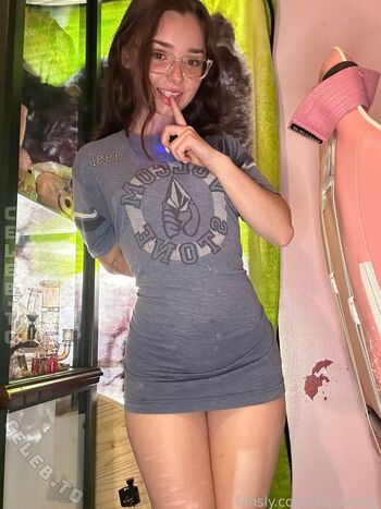 Full leaked Therealaly private onlyfans photo