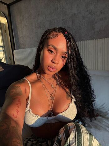Full leaked Therealbombshell mint private onlyfans photo