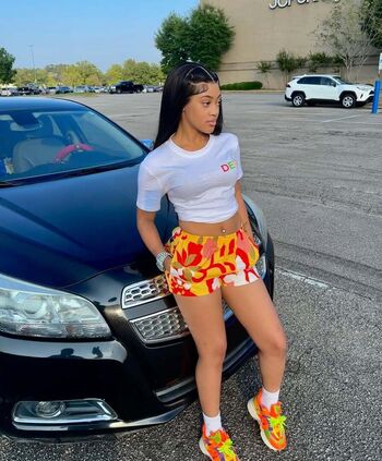 Full leaked Therealjayymayyy private onlyfans photo