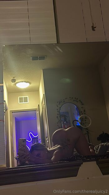Full leaked Therealjuicy page private onlyfans photo