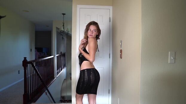 Full leaked Thereallovebug private onlyfans photo