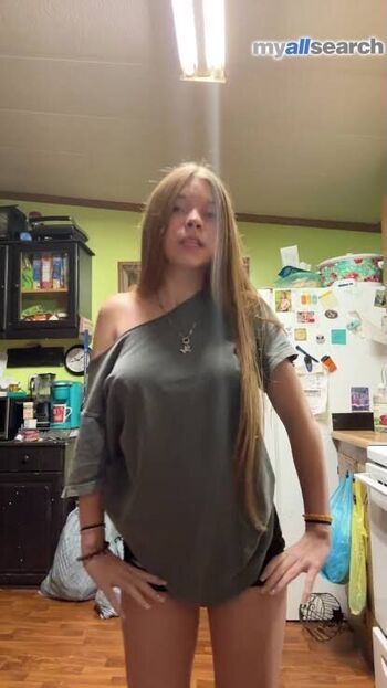 Full leaked They hate lizzie private onlyfans photo