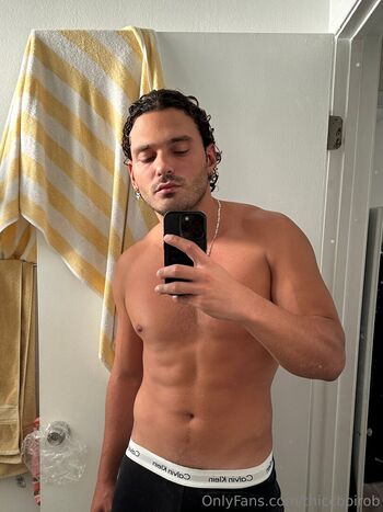 Full leaked Thiccboirob private onlyfans photo