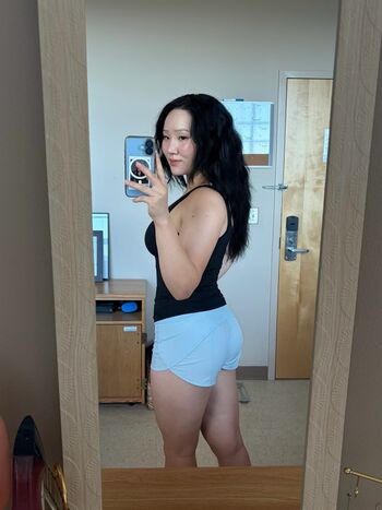 Full leaked Thick asian women private onlyfans photo