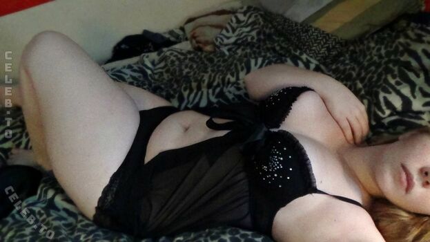 Full leaked Thornechan private onlyfans photo