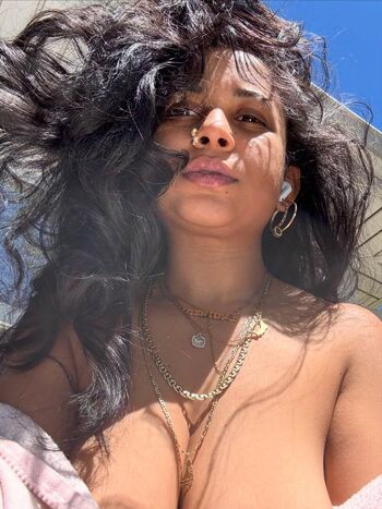Full leaked Thumbalina x private onlyfans photo