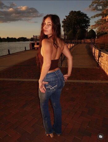 Full leaked Tia pokojski private onlyfans photo