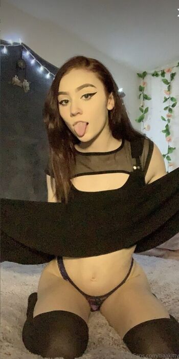 Full leaked Tiaakittyy private onlyfans photo