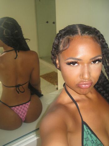 Full leaked Tiaaraii private onlyfans photo